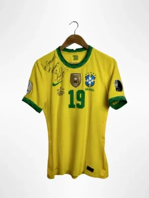 Camiseta do Brasil Autografada