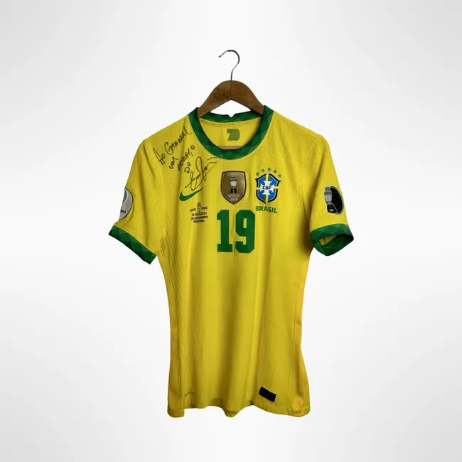 Camiseta do Brasil Autografada